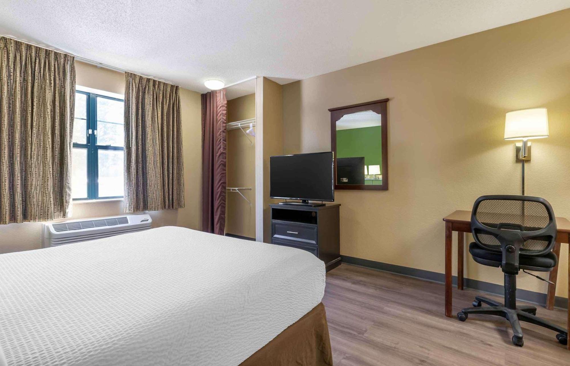 Extended Stay America Select Suites - Fayetteville - Спрингдейл Экстерьер фото